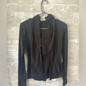 Lululemon align size 4 Women's Black Jacket  - sold as is, ziper not working